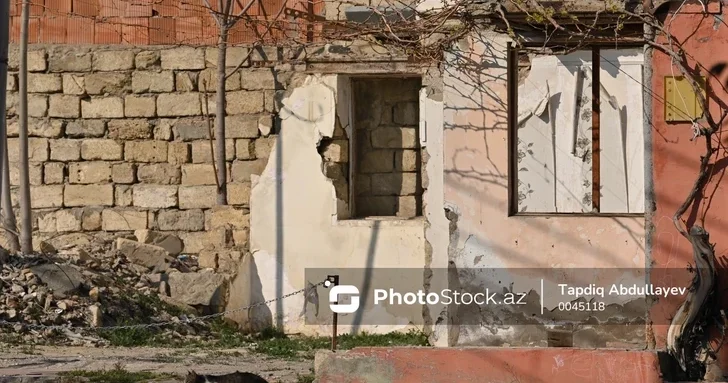 В Азербайджане 25 000 зданий на грани аварийного состояния