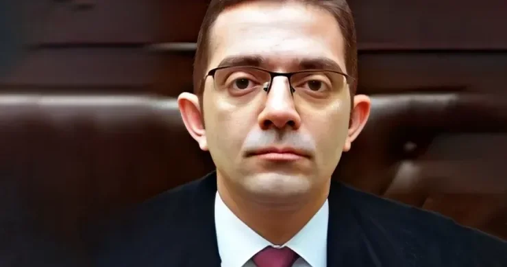 Cinayəti balaca qardaş törətdi, hakim böyük qardaşa iş kəsdi Bakıda misli görünməmiş SAXTAKARLIQ