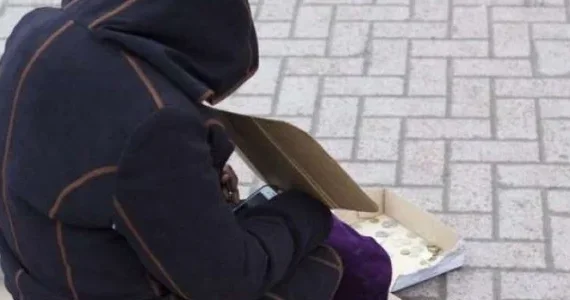 Bakıda 75 yaşlı əlili diləndirən qadın saxlanıldı Foto