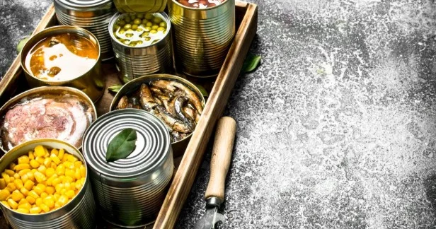 Konservləşdirilmiş qidalar zəhərlənmə riski yaradırmı?