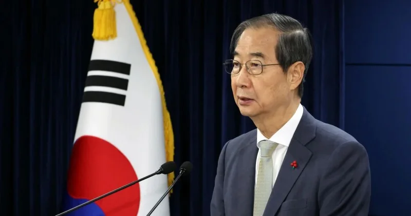 Cənubi Koreyada keçmiş Baş nazirə 15 il həbs cəzası istənilib