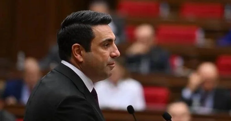 В удобный момент : Ален Симонян готов ехать в Баку