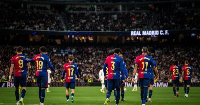 “Barselona”nın seriyası Londonda pozuldu