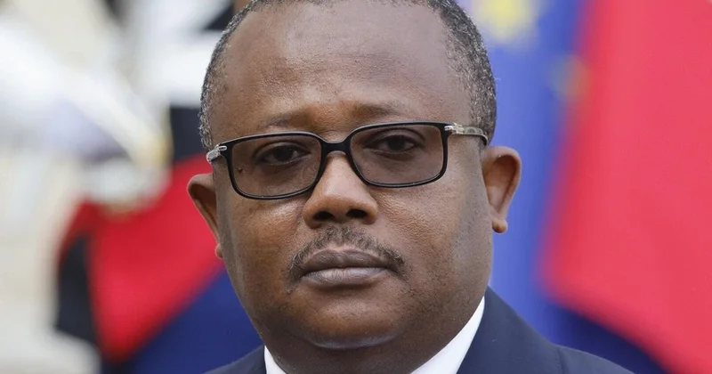 Qvineya Bisau başçısı dövlət çevrilişi nəticəsində həbs edilib