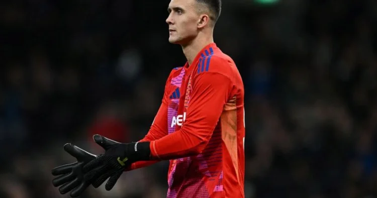 Qarabağ ın qapıçısı “Top 11”də