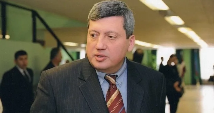 Тофиг Зульфугаров: Границы Украины могут быть изменены только путем референдума