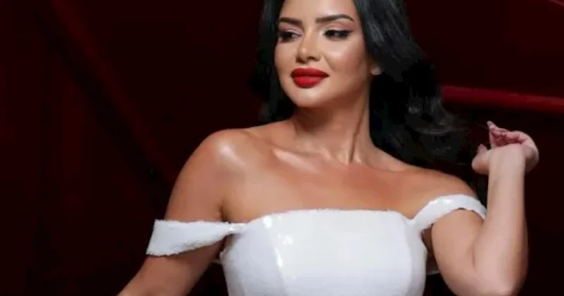 “O xanım ailə məclisinə uyğun aparıcı deyil” FOTOLAR