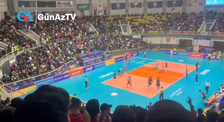 Urmu voleybol komandasının azarkeşləri Azərbaycan xalqına başsağlığı verib