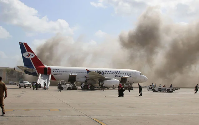 Yəmənin Səna aeroportuna hava zərbələri endirilib