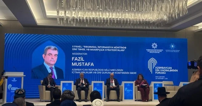 Fazil Mustafa Azərbaycan Din Xadimlərinin II Forumunda çıxış edib