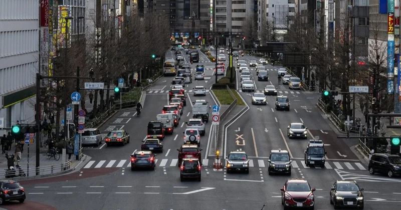 В Китае машина четыре часа ехала без остановки из за неисправности тормозов