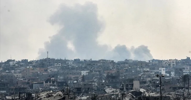 İsrail ordusu Qəzzanın bölgələrini bombalayıb