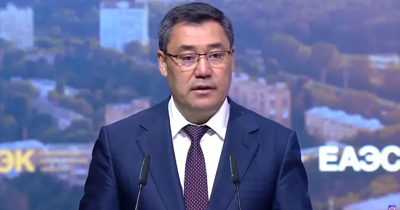 Жапаров предложил штрафовать за неявку на выборы