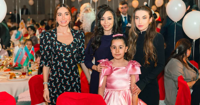 Prezidentin qızları və gəlini şəhid övladları ilə bayram şənliyində Fotolar