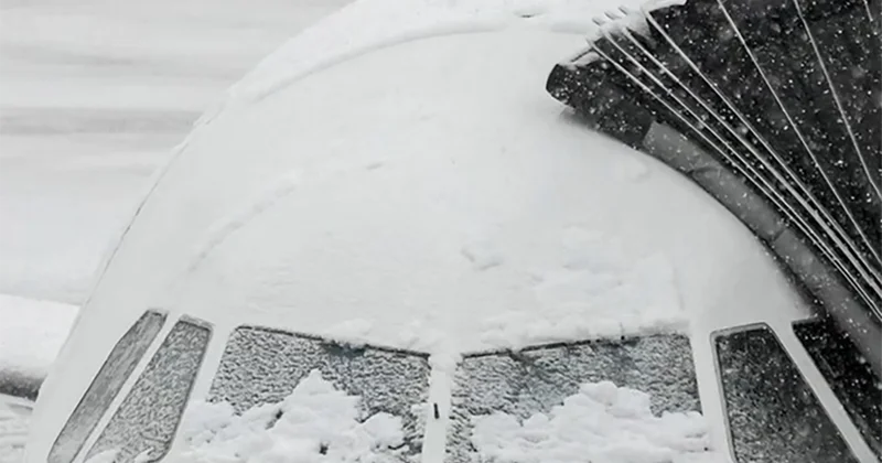 Bloomberg: В США отменили более 1,6 тыс. рейсов из за снегопада