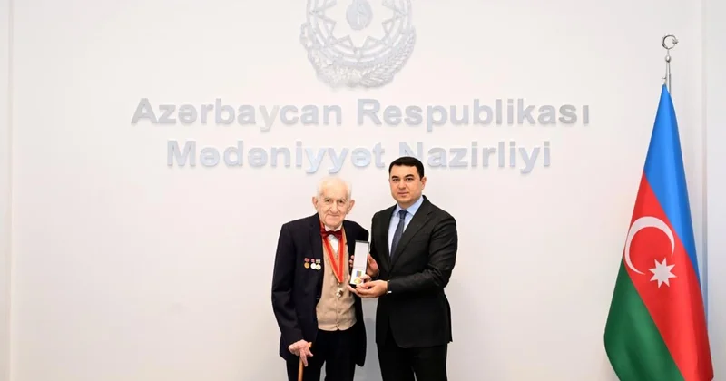 Mədəniyyət xadimlərinə dövlət təltifləri təqdim olundu FOTOLAR