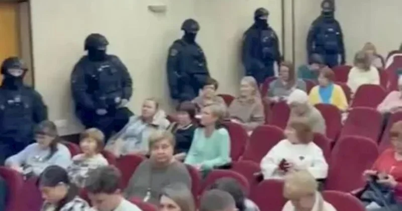 “Rusiya polisi Zelenski üçün dua edənlərin toplantısı pozuldu” − “RİA Novosti”