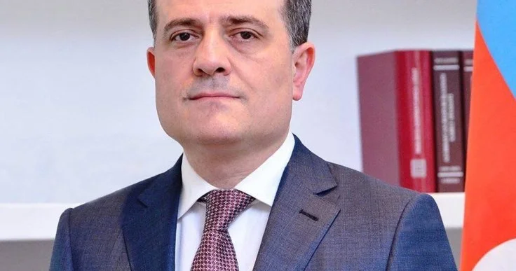 Ceyhun Bayramov Ermənistana bu şərtlərlə səfər edə bilər