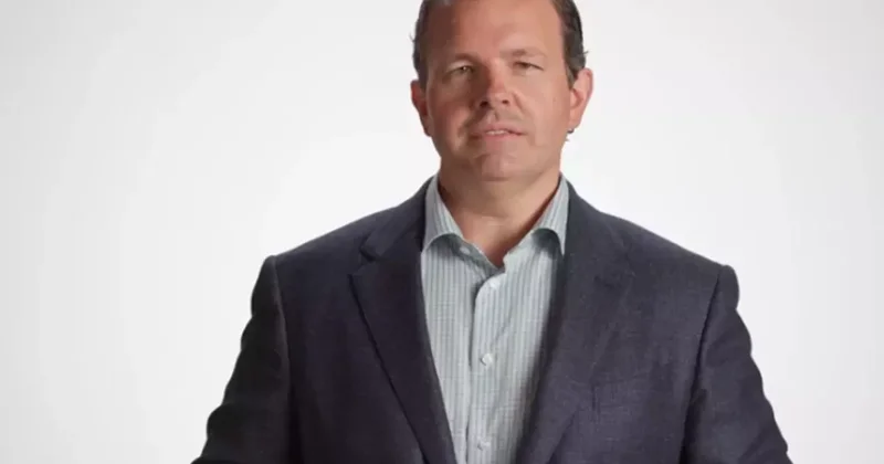 Rəhbər şəxs şirkətini satdı İşçiləri milyonçu oldu (FOTO)