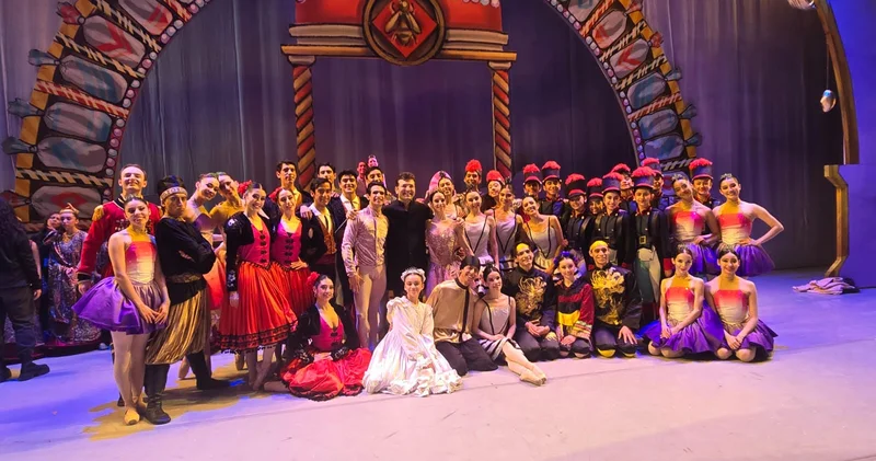 Meksikada Əyyub Quliyevin dirijorluğu ilə Şelkunçik baletinin premyerası olub