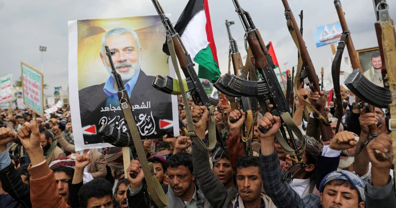 Yəmən separatçılarla mübarizə aparmaq üçün Səudiyyə Ərəbistanının rəhbərlik etdiyi koalisiyadan yardım istəyib