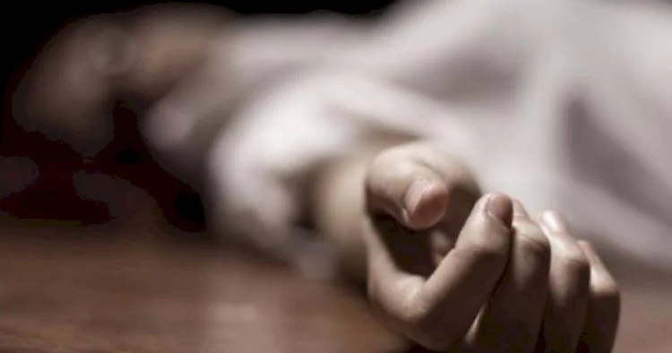 Qonşusunu öldürdü: Meyiti basdıraraq üstündə it damı tikdi VİDEO