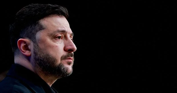 Zelenski sülh planını bir şərtlə referenduma çıxarmağa hazır olduğunu bildirdi