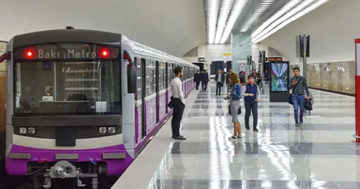 Bayram günü metro saat 2 yə kimi işləyəcək