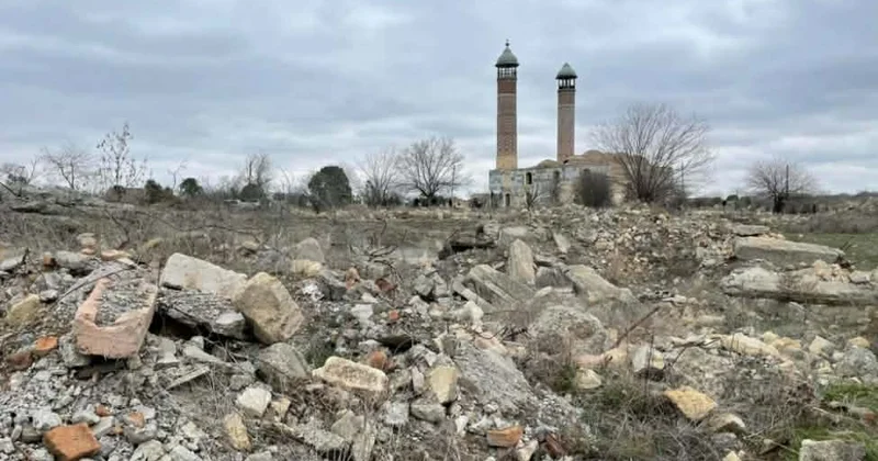 Torpaqlarımız talananda Qərb Ermənistanın yanında idi