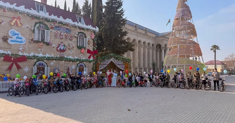По инициативе Лейлы Алиевой в Евлахе состоялось новогоднее мероприятие для детей