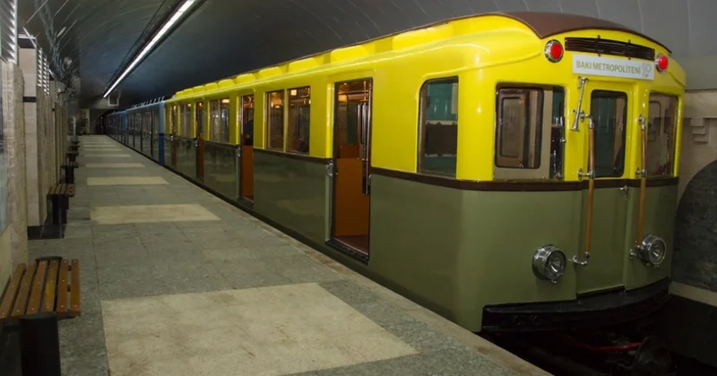 Metroda retro vaqonlar nümayiş olunacaq