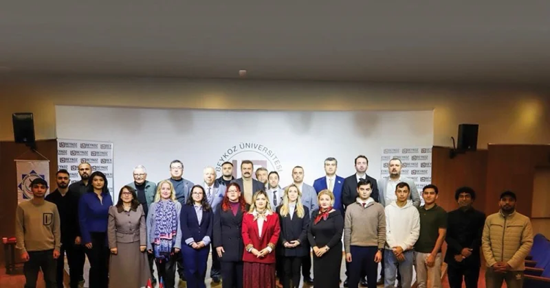 İstanbulda Dünya Azərbaycanlılarının Həmrəylik Günü münasibətilə simpozium keçirilib