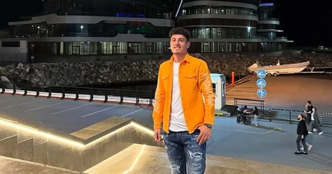 Fərid Nəbiyev subaylığın daşını atır