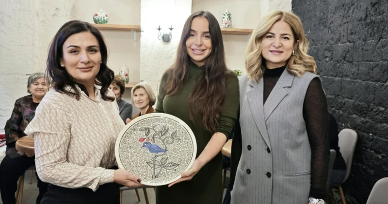 Лейла Алиева посетила Центр YAŞA и пообщалась с представителями старшего поколения Minval Politika