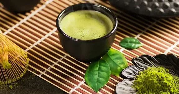 Bu çay dişləri daha tez ləkələyir Stomatoloqdan XƏBƏRDARLIQ