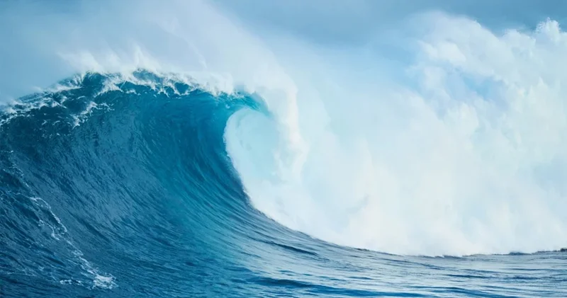Nəzəriyyələri sarsıdan zəlzələ: Nəhəng dalğalar ilk dəfə kosmosdan bu qədər aydın izlənildi
