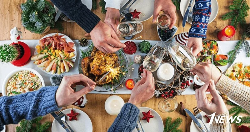 Как не навредить здоровью за праздничным столом: Важные советы по питанию