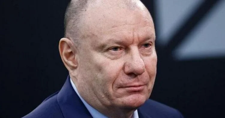 Potanin: Rusiya artıq qlobal “yanacaqdoldurma məntəqəsi” deyil”