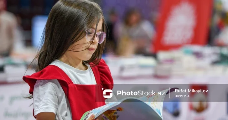Детям трудно запоминать: азербайджанский эксперт призвал пересмотреть подход к учебным материалам