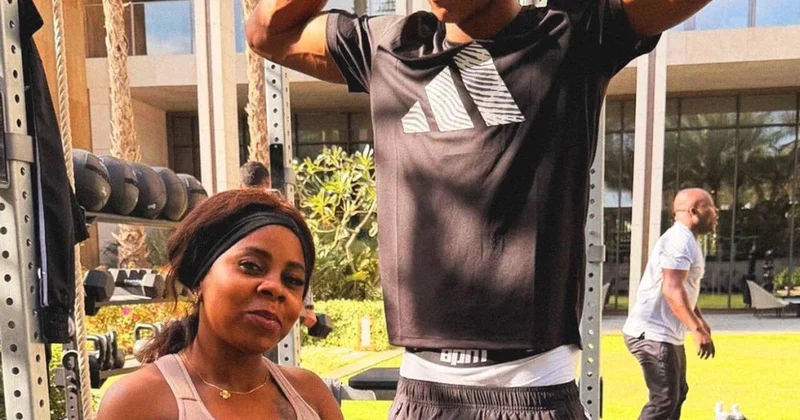 Yamal anası ilə belə MƏŞQ EDİR FOTO