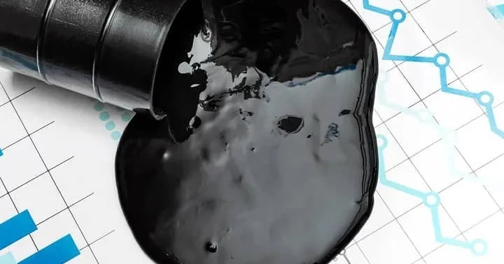 Фьючерсы на нефть завершили торги с небольшим повышением