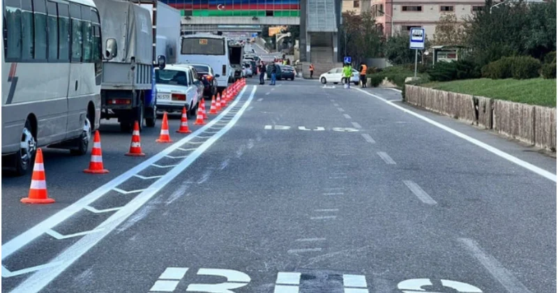 Taksilərin avtobus zolaqlarından istifadə etməsinə icazə verilməsi təklif edilir