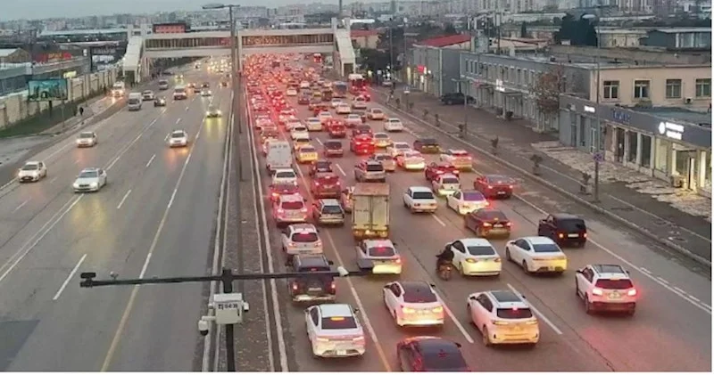 Bakıda sıxlıq olan küçələrin SİYAHISI