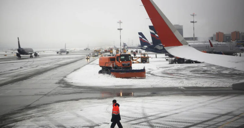 Moskvada 250 yə yaxın təyyarənin uçuşu hava şəraiti səbəbindən gecikib