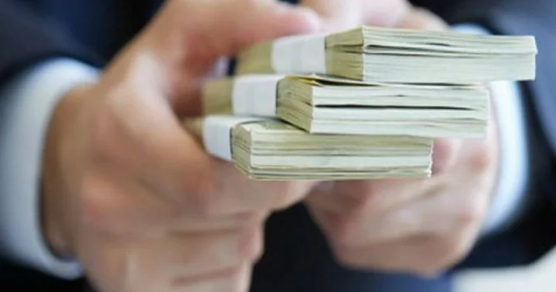 Bank əmanətçilərinin depozit gəlirləri 1.2 mlrd. manata yaxınlaşıb