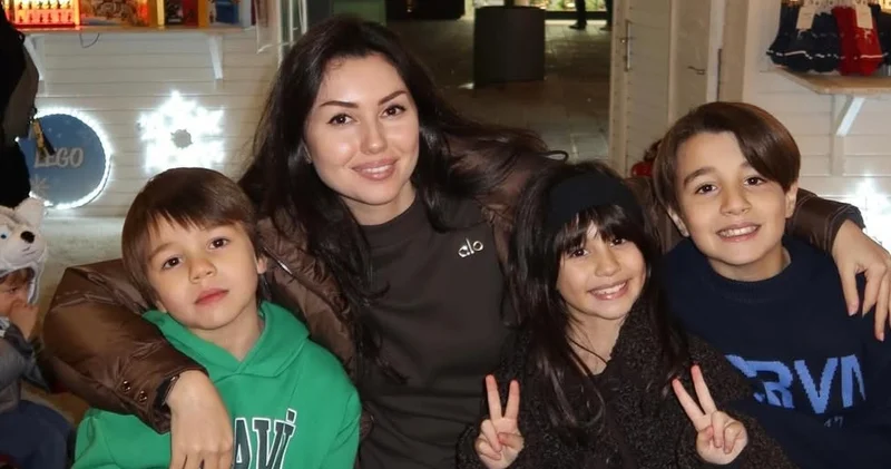 Safura övladları ilə