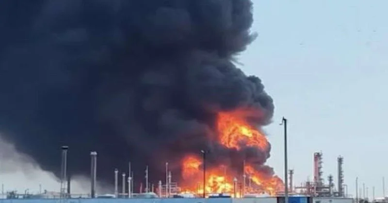 “Lukoil” zavodu vuruldu Rusiya neft sənayesinə hücumların yeni dalğası VİDEO