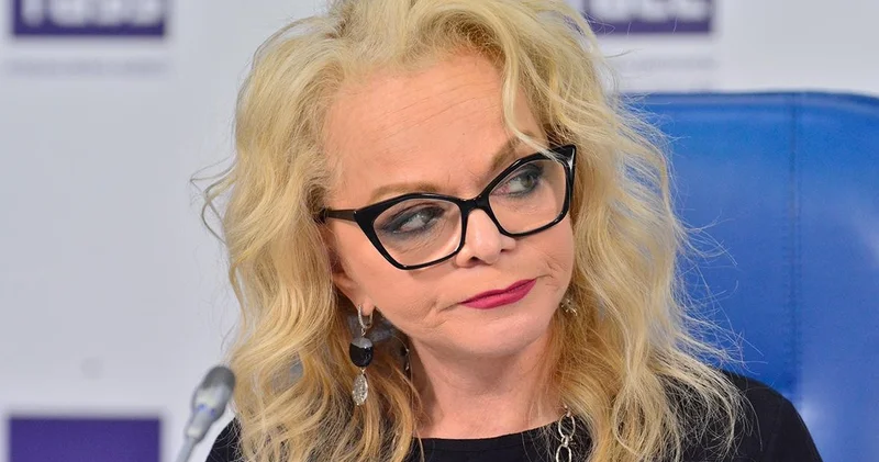 Mash: Компания отказалась от Ларисы Долиной и сэкономила 2 млн рублей