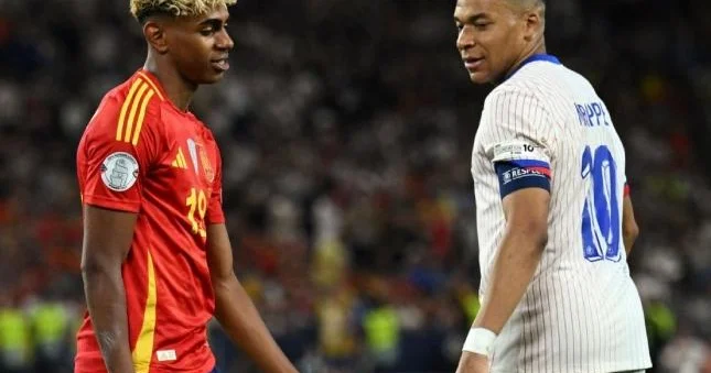 Avropanın rəmzi komandasında kimlər var?