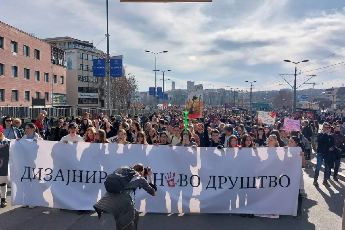 Массовые протесты и в Сербии ВИДЕО